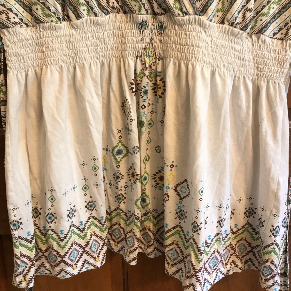 Empire waist shirt with crochet back - Picture 2 of 6